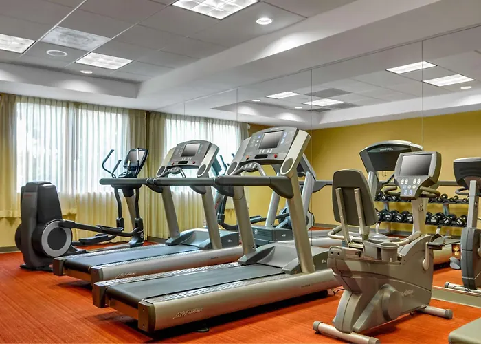 Hyatt Place Fort Lauderdale Cruise Port & Convention Center - Newly Renovated